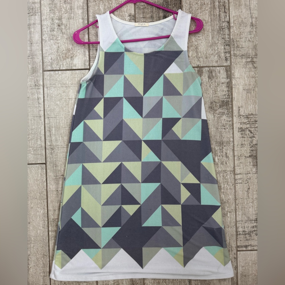 Geometric Pattern Sleeveless Top